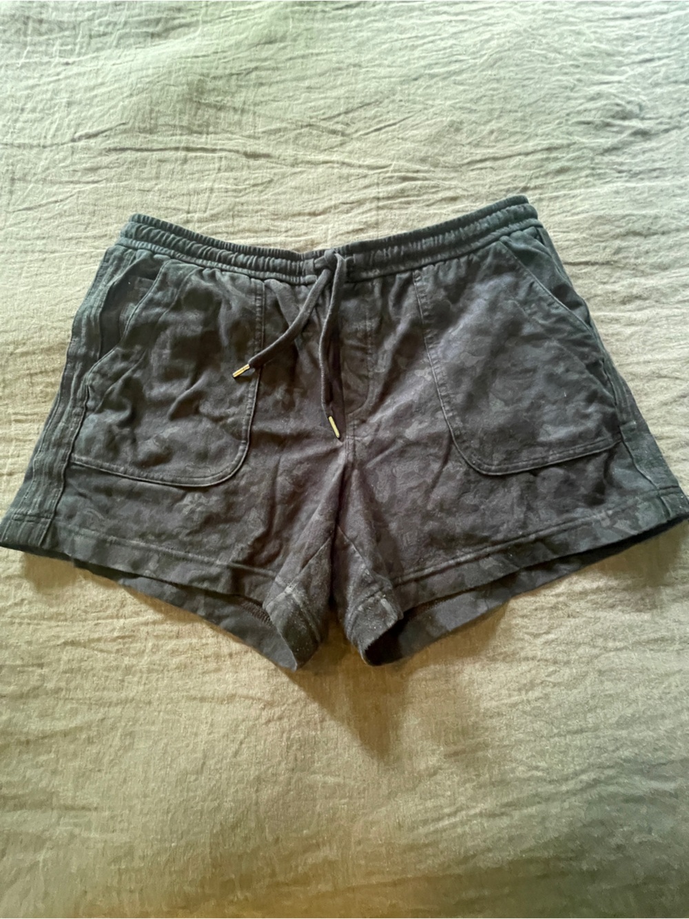 Women’s Athleta Shorts - Black and Blue Camouflage - Sz 14T